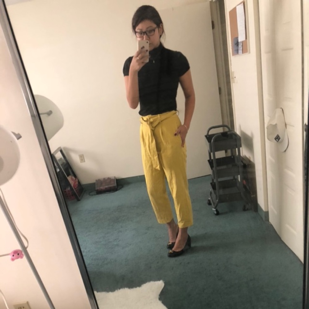 Meet your Posher, Ellia